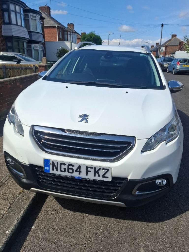 Peugeot 2008 1.2 Allure 