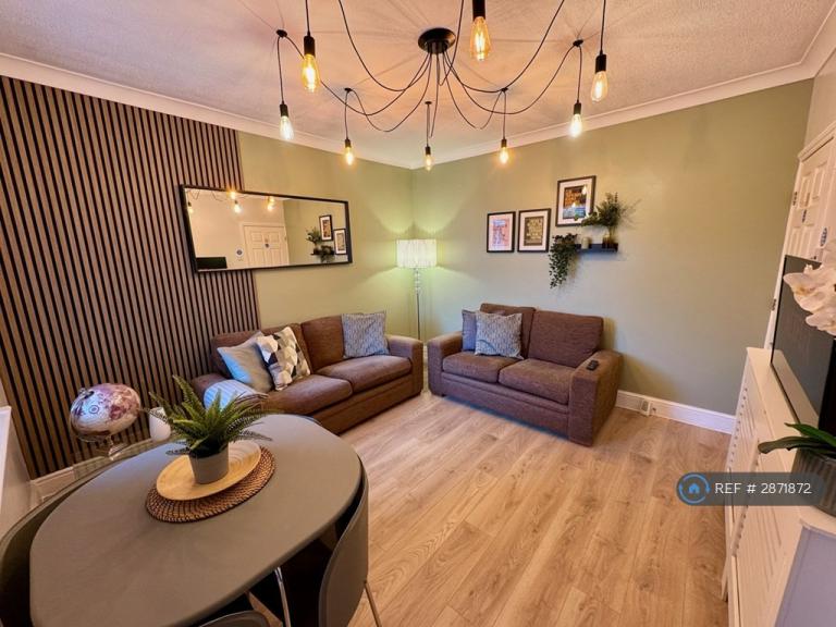 1 bedroom in Thirlestane Road, Northampton, NN4 (#2871872)