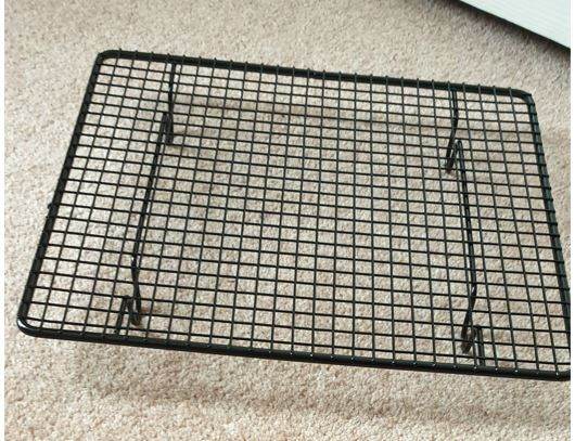 Sturdy cooling rack. Brand new