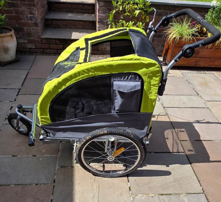 Dog stroller 