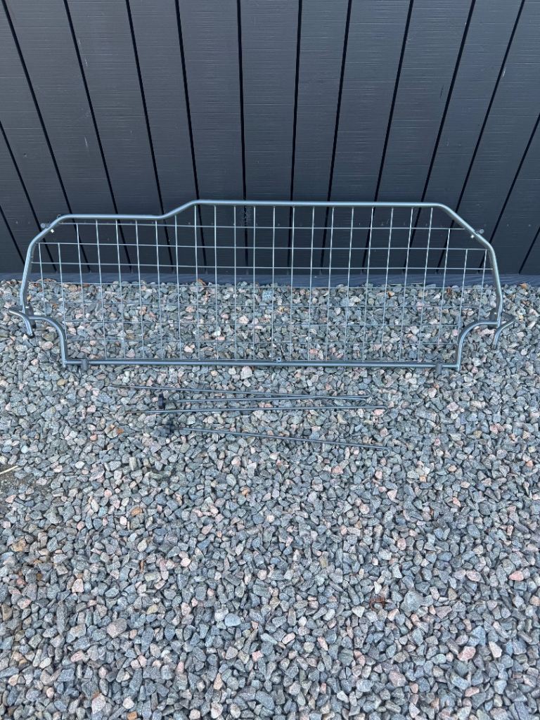 Dog guard to fit Skoda Yeti 