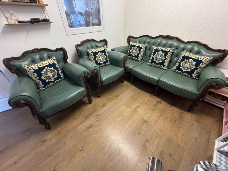 Green Leather Sofa and Armchairs Set – Good Condition