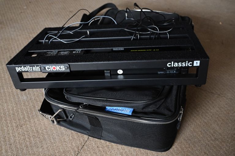 Pedaltrain Classic 1 Pedalboard with Truetone and Cioks Power Supplies