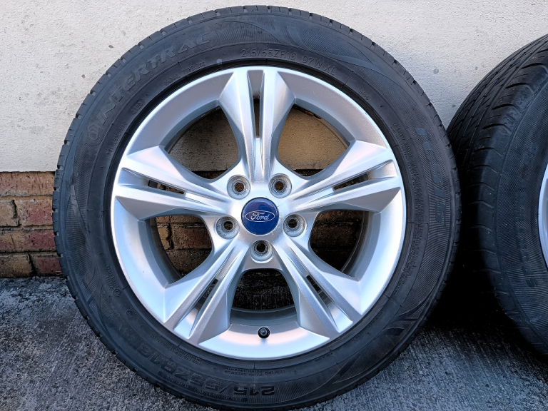 16" Genuine Ford Focus MK3 Alloys 5x108 Wheels & Tyres