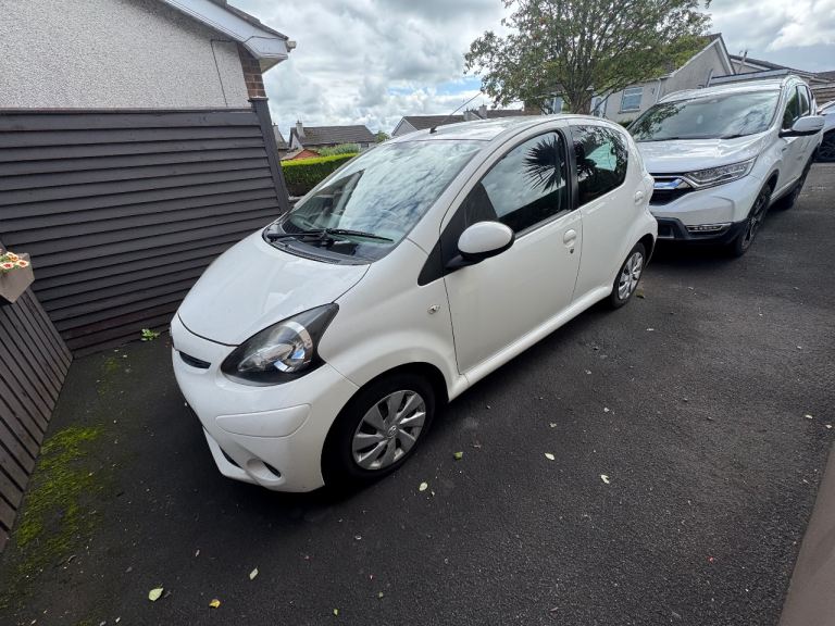 AUG27 MOT! Toyota, AYGO, Hatchback, 2012, Manual, 998 (cc), 5 doors
