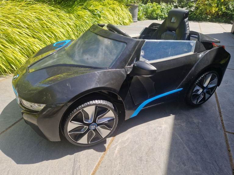 BMW Spyder i8 kids electric car