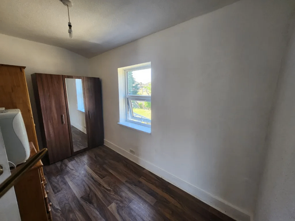 2 Bedroom First Floor Flat to Let on Mansfield Road Ilford IG1 3BB