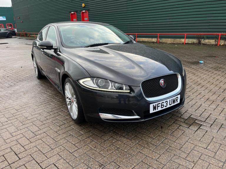 2013 Jaguar XF 3.0d V6 Premium Luxury Auto Euro 5 (s/s) 4dr SALOON Diesel Automatic