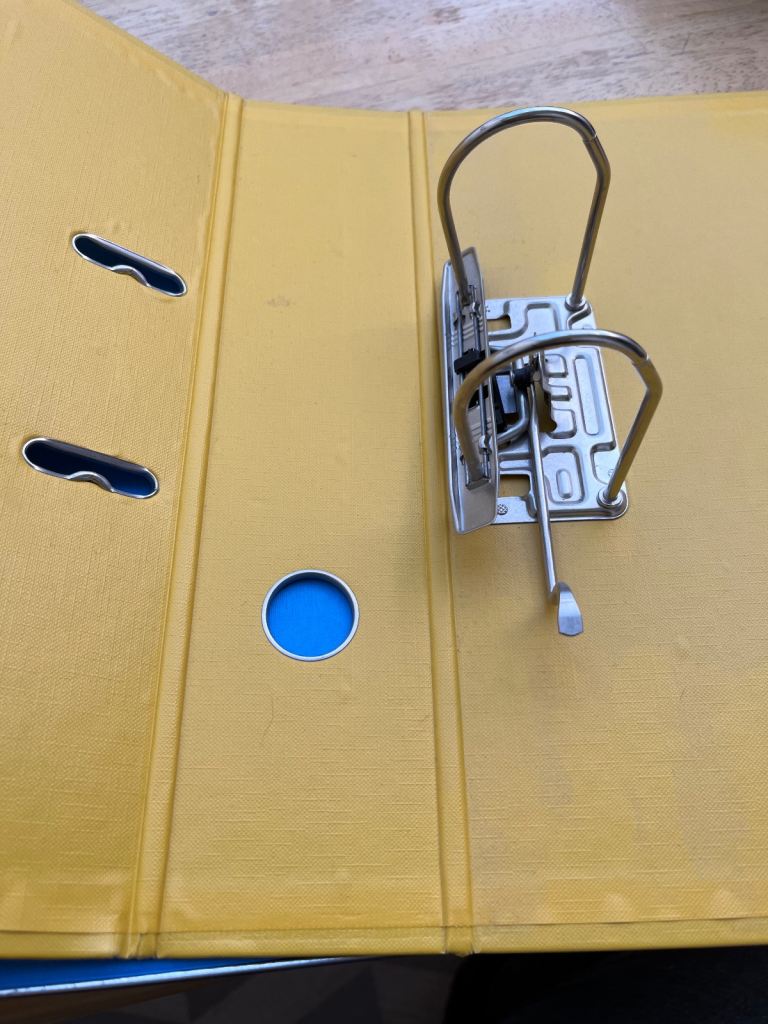 Stationery- 5 office lever arch folders A4, 2 fat, 3 inch hin