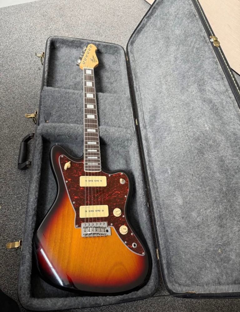 Revelation RTJ-60 Sunburst Jazzmaster 