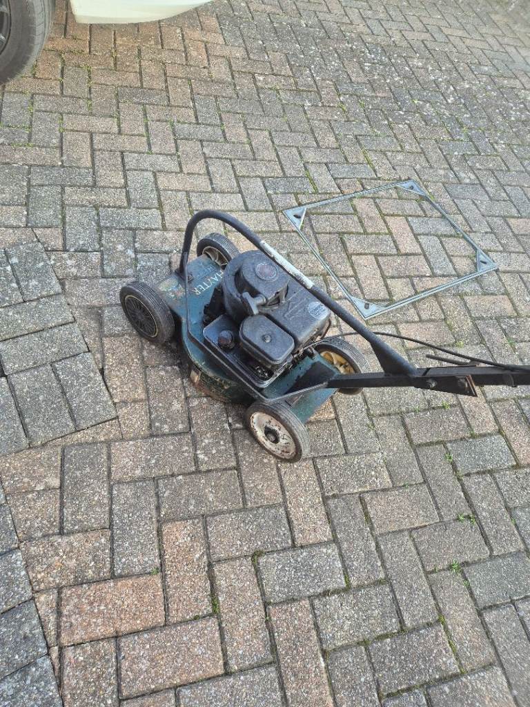 Hayter Hawk Lawnmower 