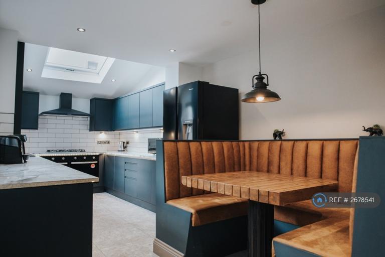 6 bedroom house in Adelaide Road, Kensington, Liverpool, L7 (6 bed) (#2678541)