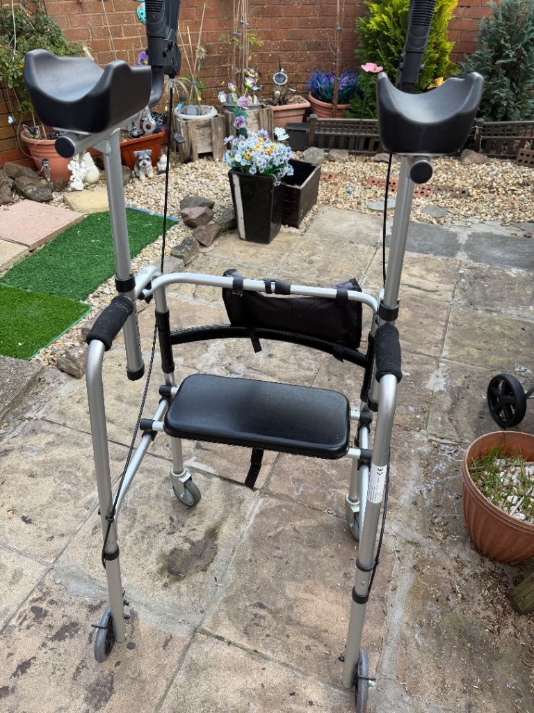 stand up mobility walker 