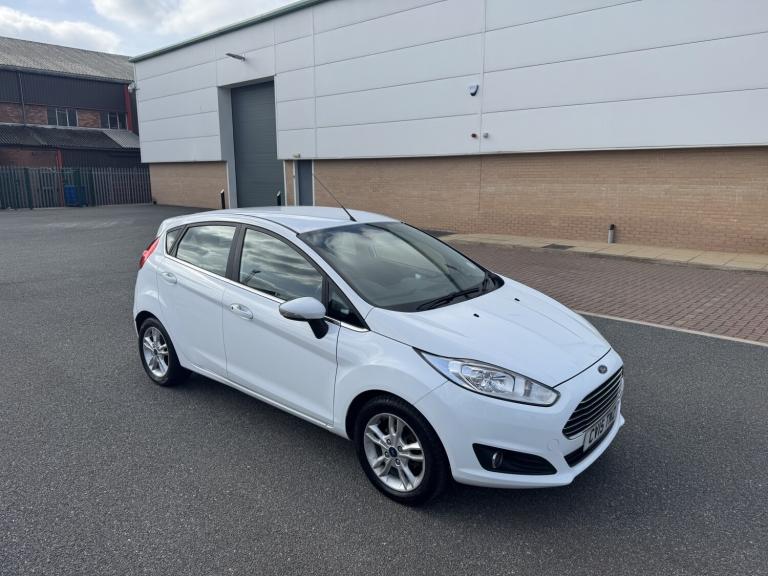FORD FIESTA 1.5 TDCi Zetec 2015