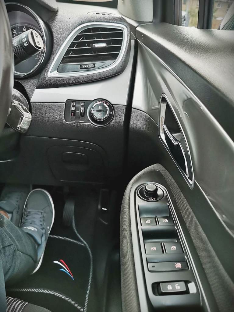 2016 VAUXHALL MOKKA...ULEZ...£35 TAX...1.6 DIESEL...136 BHP...6 SPEED...2 OWNERS...FSH..FULL MOT