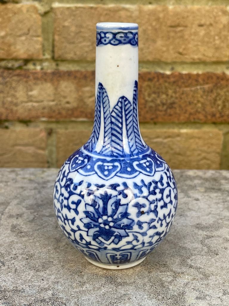 Antique Chinese vase 