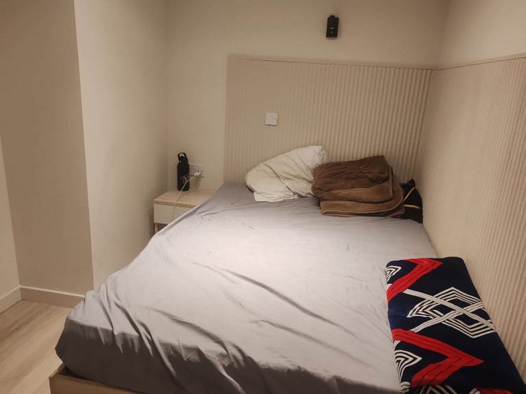 Balcony studio on rent 