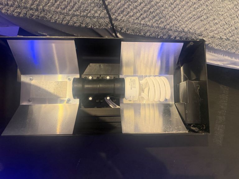 exo terra canopy top 45cm with new tropical  uvb 100 