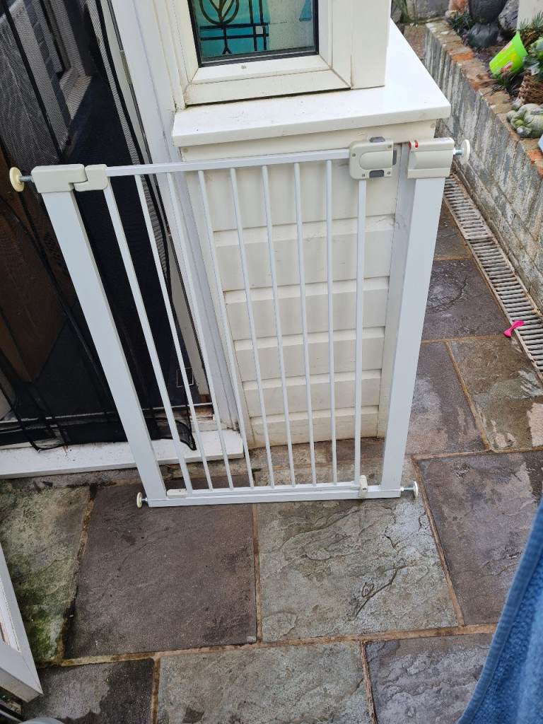White Metal Baby Safety Gate – Good Condition