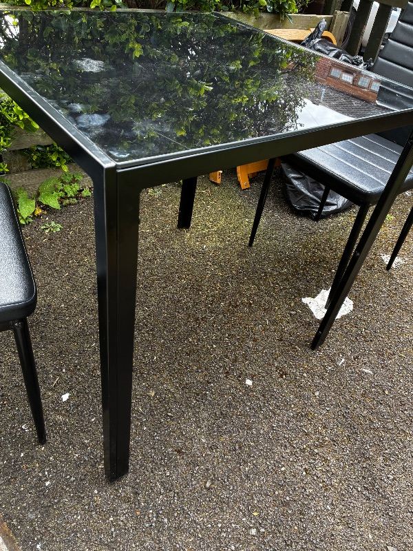 Dinning table and chairs