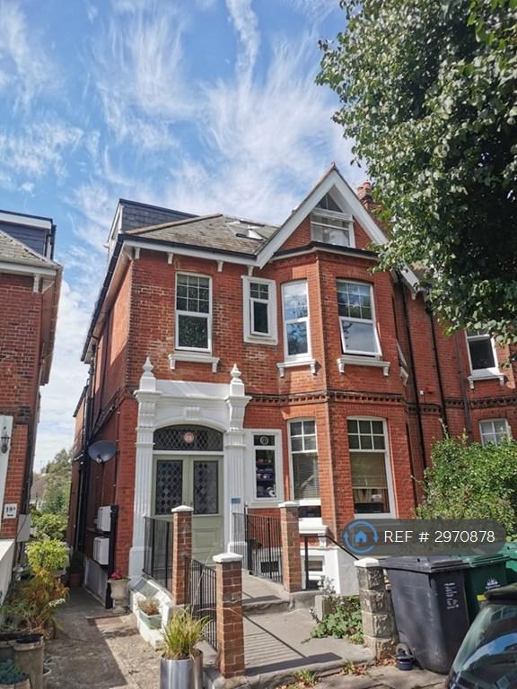 1 bedroom flat in Wilbury Villas, Hove, BN3 (1 bed) (#2970878)