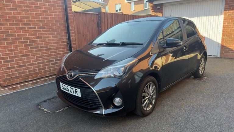 Toyota, YARIS, Hatchback, 2016, Manual, 1329 (cc), 5 doors