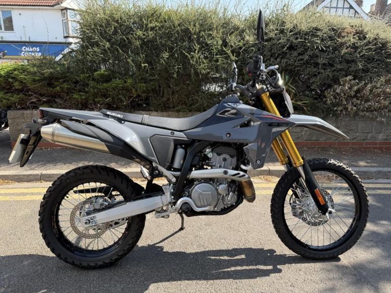 SUZUKI DR-Z4S 2026
