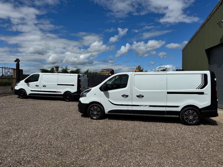 Choice of 2 fantastic exstreme low miles LWB Renault trafic vans