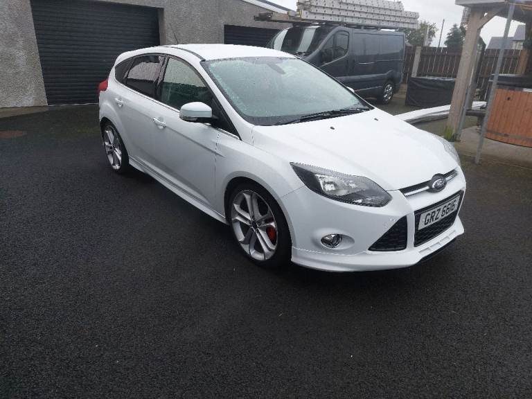 Ford, FOCUS, Hatchback, 2013, Manual, 1560 (cc), 5 doors