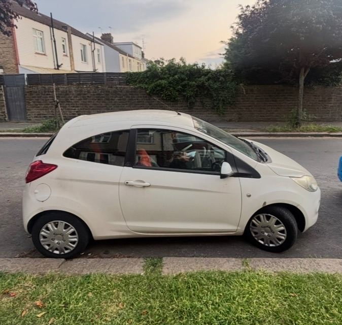Ford, KA, Hatchback, 2009, Manual, 1242 (cc), 3 doors