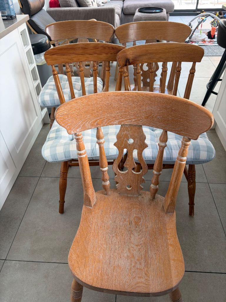 5 Wooden Chairs