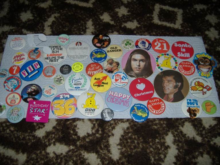 40+ VINTAGE TIN BADGES JOB LOT