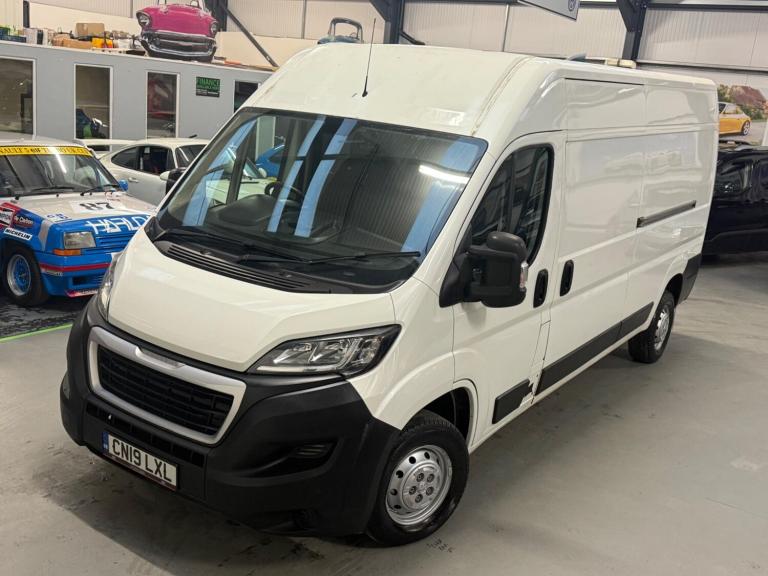  Peugeot Boxer 2.0 BlueHDi 335 Professional L3 H2 Euro 6 5dr Diesel Manual