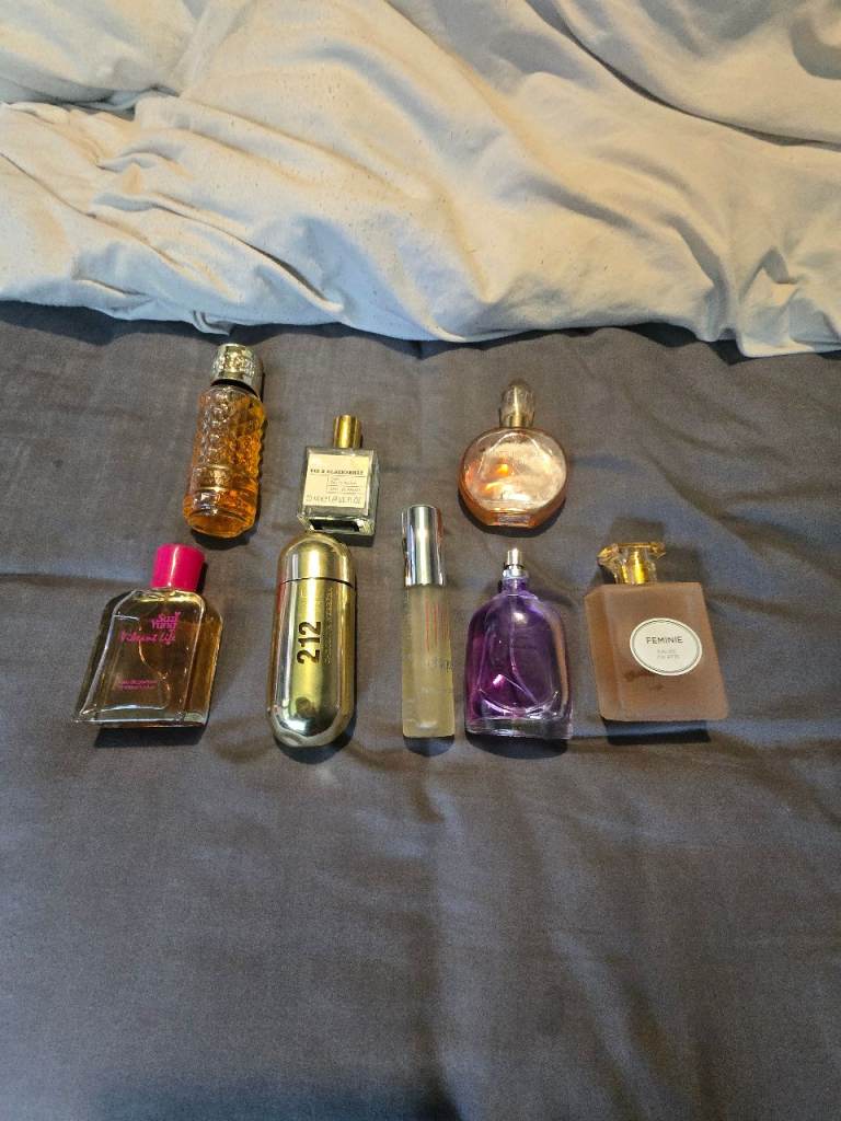 Mixed women's perfumes