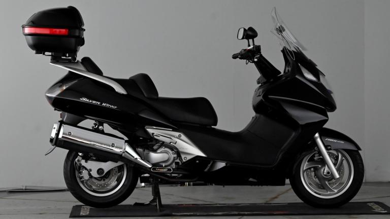 2015 Honda FJS 600 Silver Wing 48 Scooter Petrol Automatic