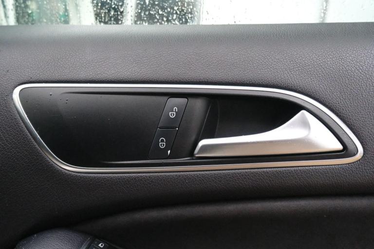  Mercedes-Benz A-Class 1.6 A180 BlueEfficiency Sport Hatchback 5dr Petrol 7G-DCT Euro 6 (s/s) (12...