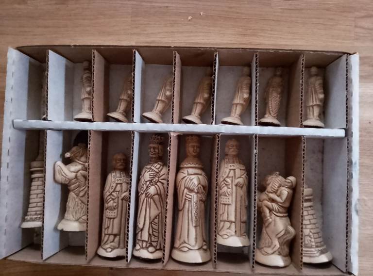 Chess pieces - resin, military