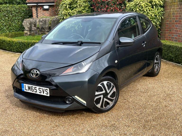 2015 Toyota AYGO 1.0 Aygo X-Play VVT-i 3dr Hatchback Petrol Manual