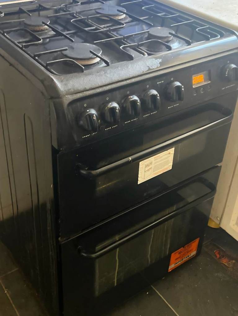 Hotpoint Black Gas Range Cooker with Double Oven – Good Condition