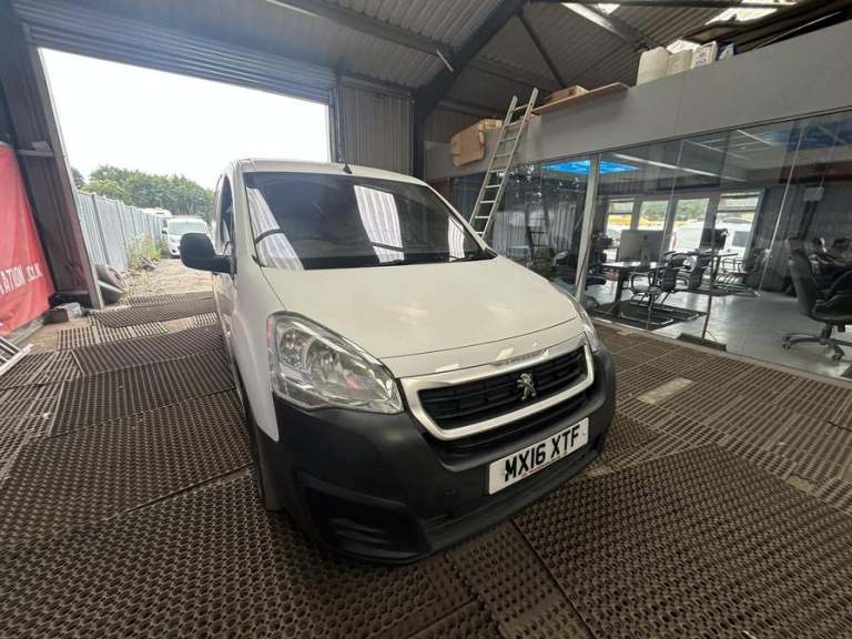 2016 Peugeot Partner Partner 850 Professional HDI Panel Van DIESEL Manual