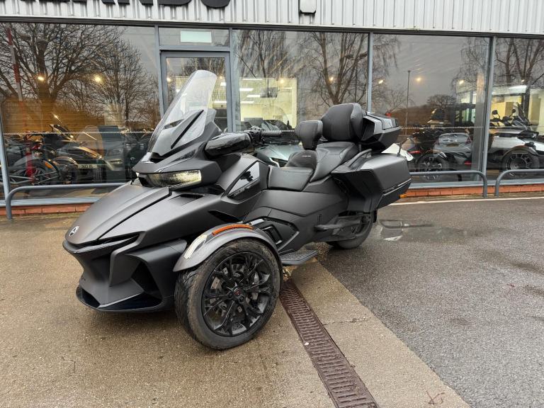 2022 CAN-AM SPYDER RT LIMITED 1330cc 6 speed semi automatic trike Carbon black