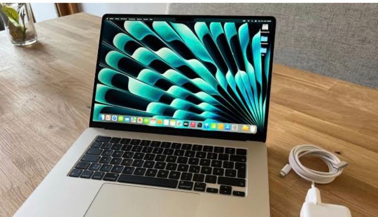 2023 MacBook Air 13inch