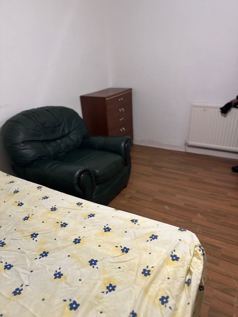 Double room available for rent in Motherwell 
