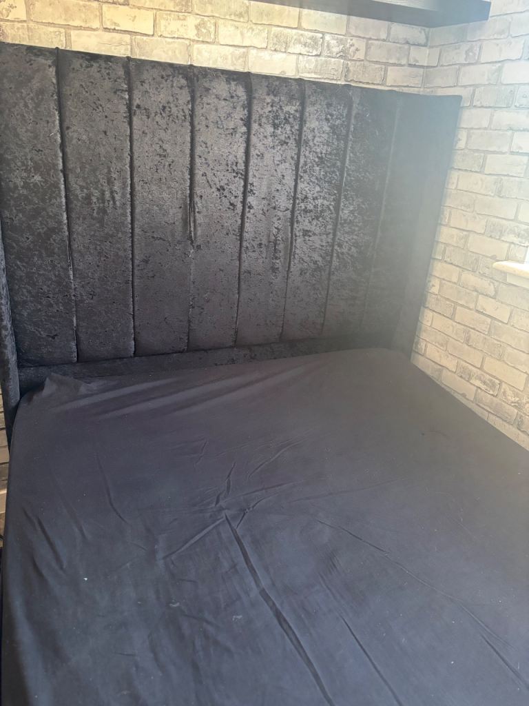 Double bed 