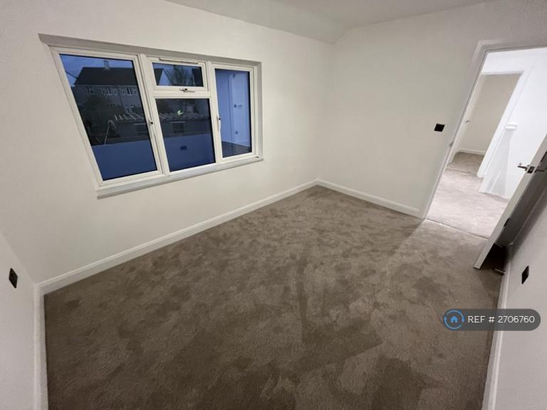 3 bedroom flat in Long Lane, Croydon, CR0 (3 bed) (#2706760)