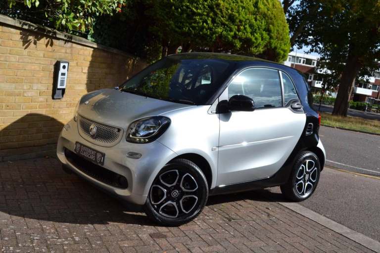 2017 smart fortwo 1.0 Prime (Premium) Twinamic Euro 6 (s/s) 2dr COUPE Petrol Automatic