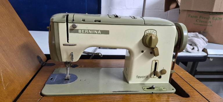 Bernina 740 Favourite Industrial sewing machine 