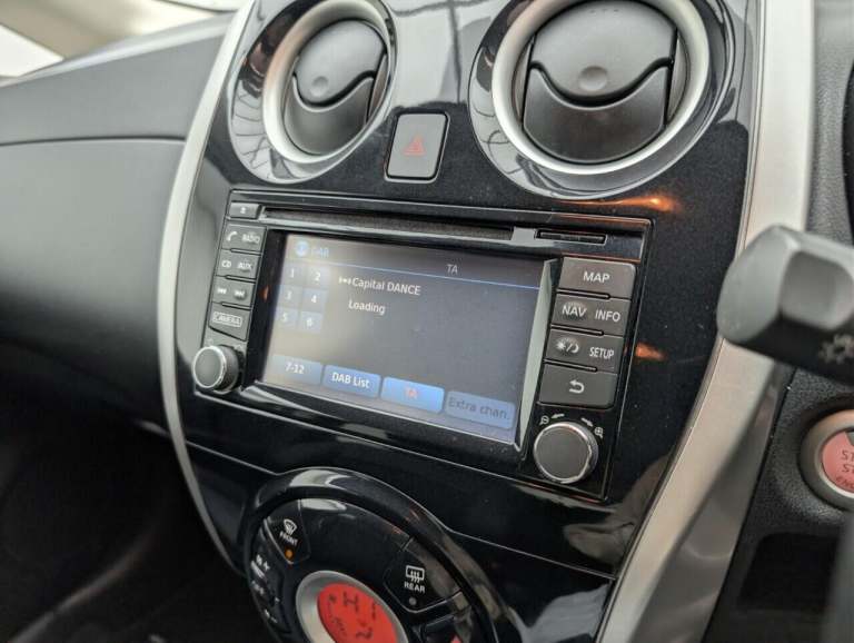 2016 Nissan Note 1.2 DIG-S Tekna Hatchback 5dr Petrol Manual Euro 6 (s/s) (98 ps) NAVIGATION MPV ...