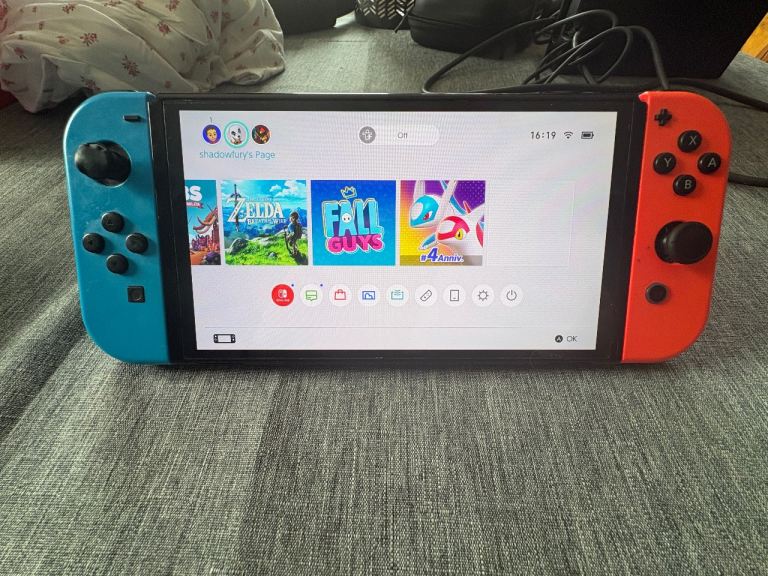 Nintendo Switch 