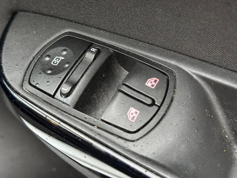 2017 Vauxhall Corsa 1.4i ecoFLEX Energy Euro 6 3dr (a/c) HATCHBACK Petrol Manual